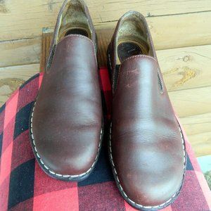 Via Nature Womens Slip On Shoe Dark Brown Leather Women's Size 8.5